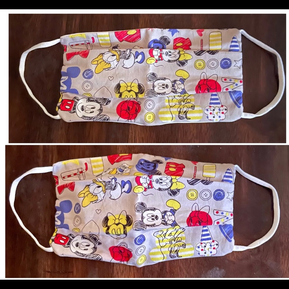 Minnie Mouse and friends face mask